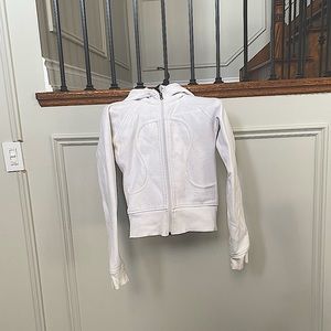 Lululemon - white hoodie